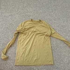 Lululemon long sleeve size Large